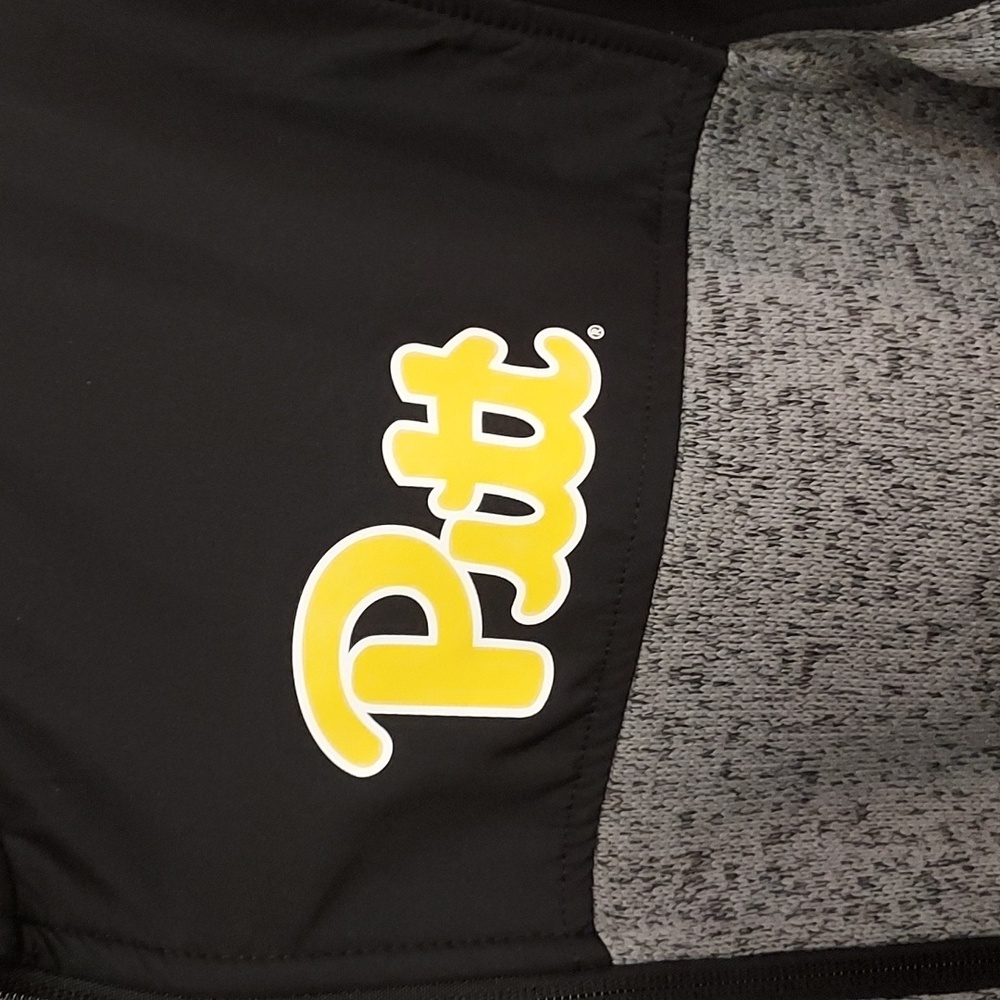 Captivating Pitt Jacket - Picture 4 of 10